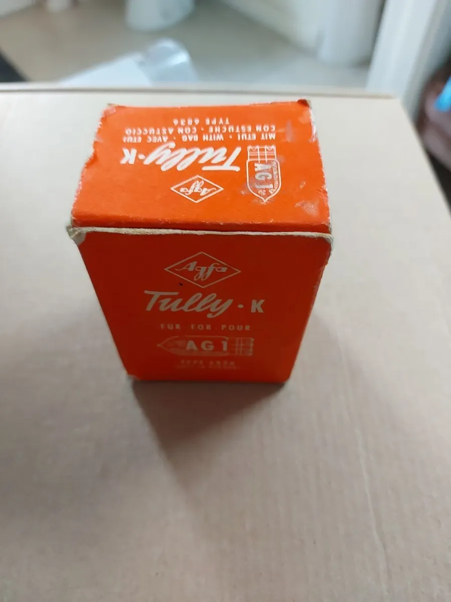 Agfa Tully-K Type 6836 Retractable Flash Unit - Image 1