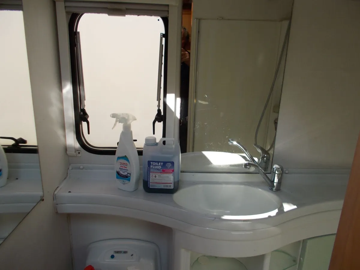 camper - Image 1