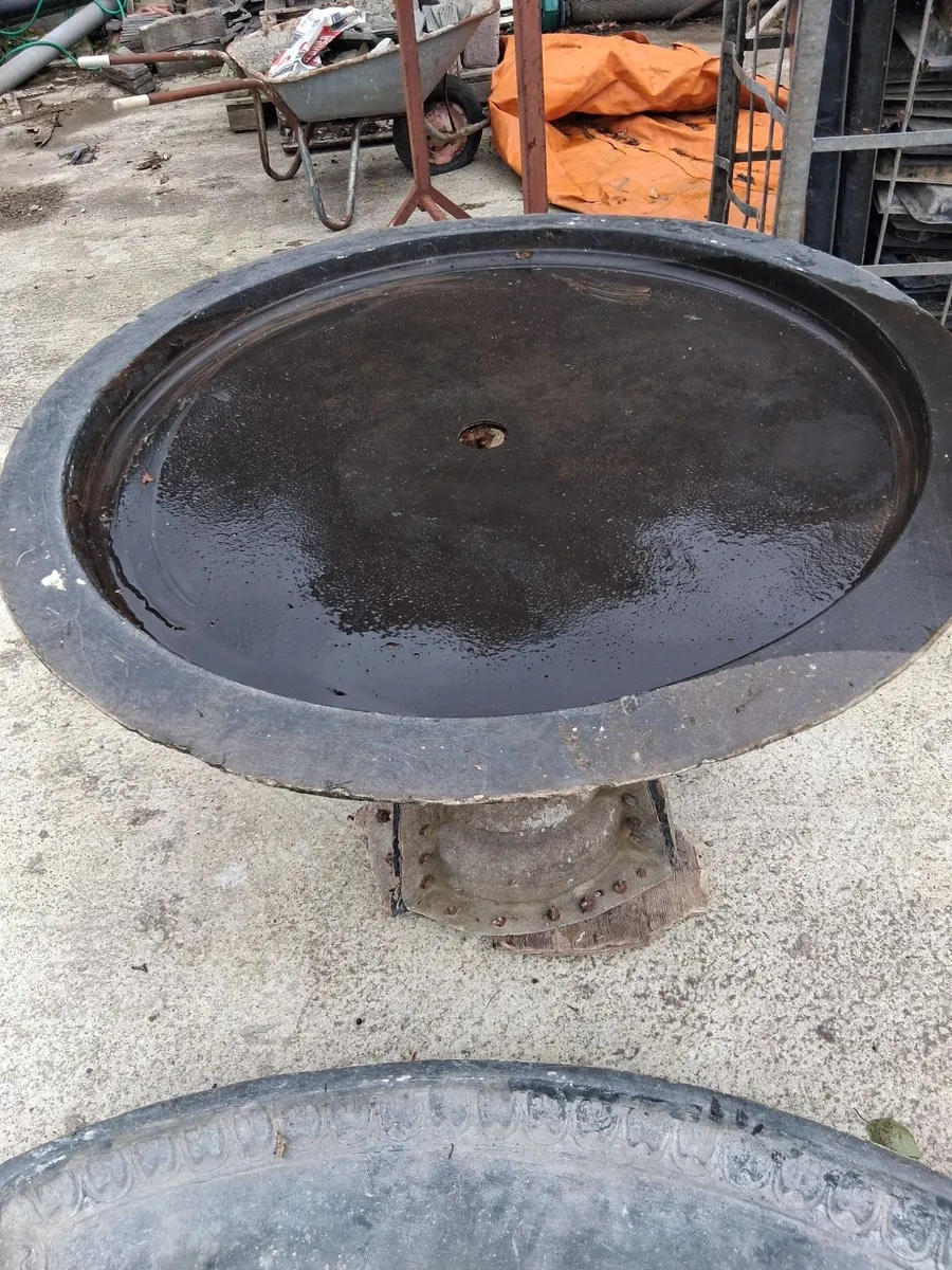 Fibreglass concrete moulds - Image 1