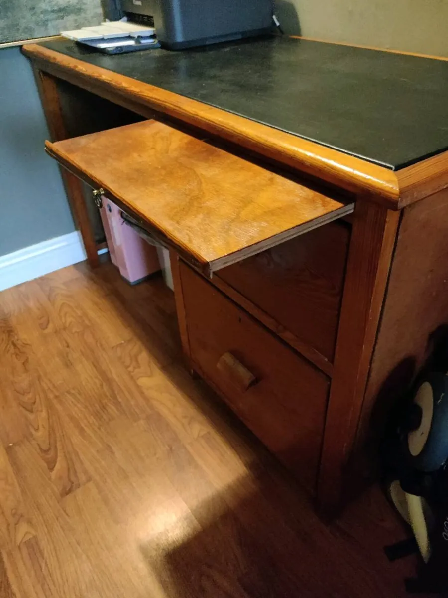 Vintage desk - Image 4