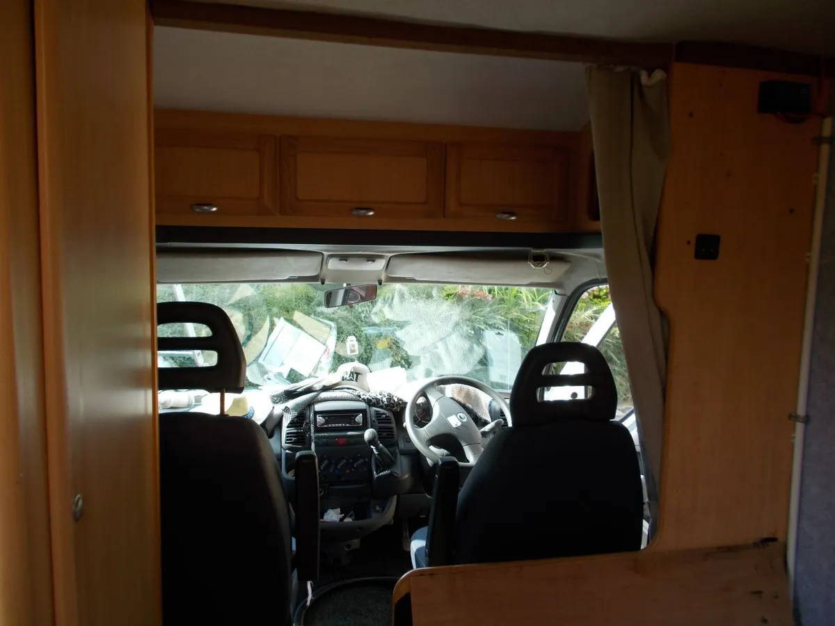 camper - Image 2