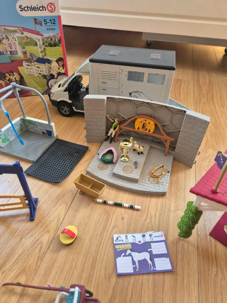 Schleich horse house - Image 4