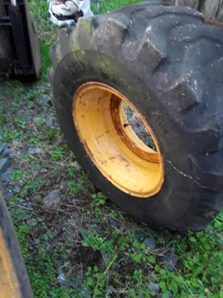 JCB 3CX wheel - Image 2