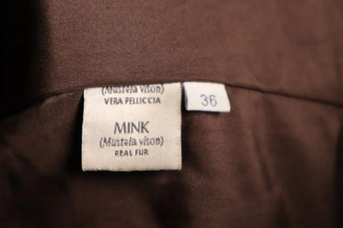 Mink coat - Image 1
