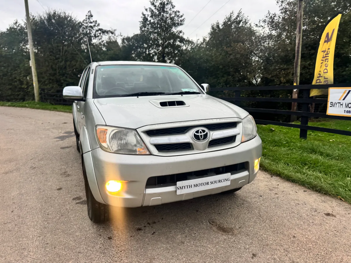 08 Toyota Hilux 3.0L D4D BARGAIN**** - Image 3