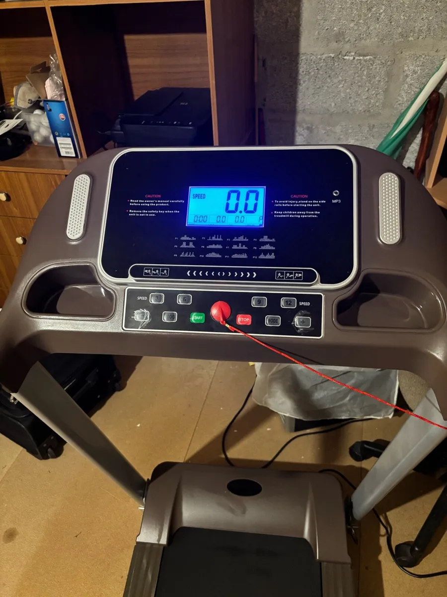 Treadmill - Image 2