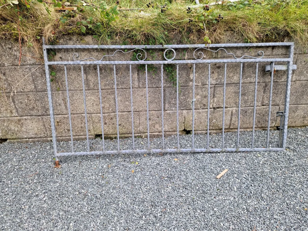 4  Galvanised gates. - Image 2