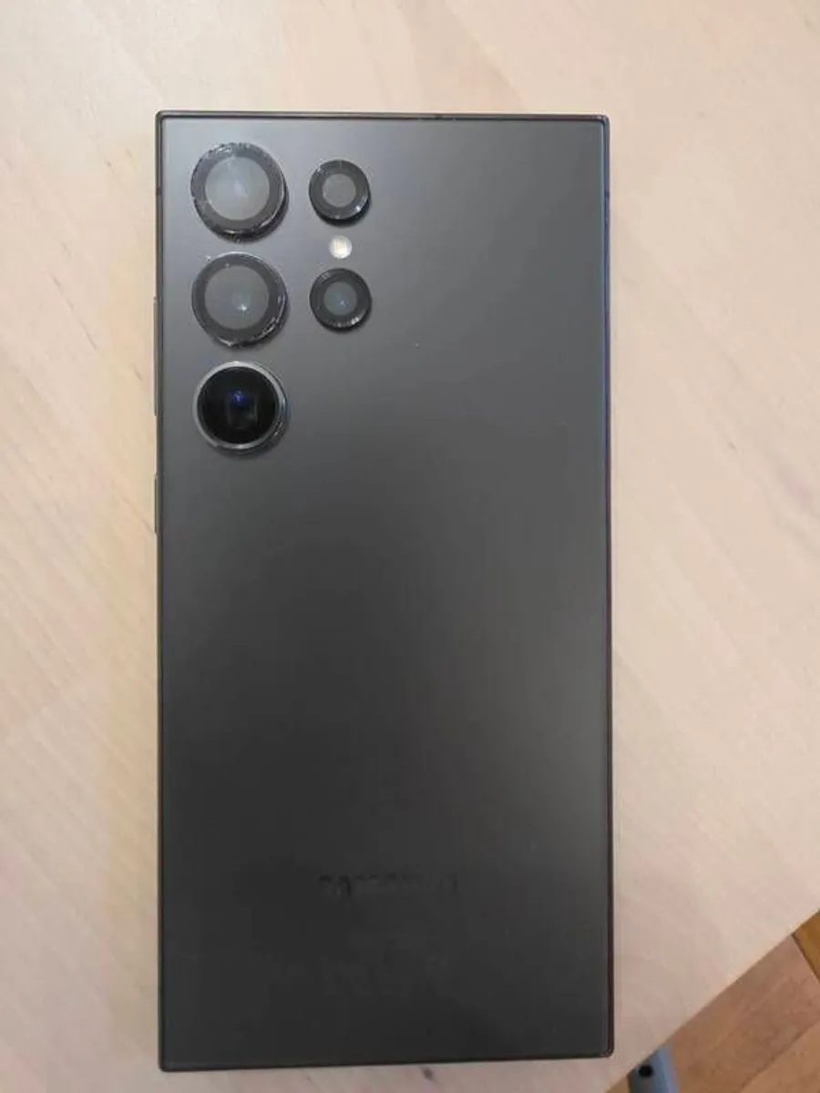 Samsung Galaxy S 24 Ultra - Image 1