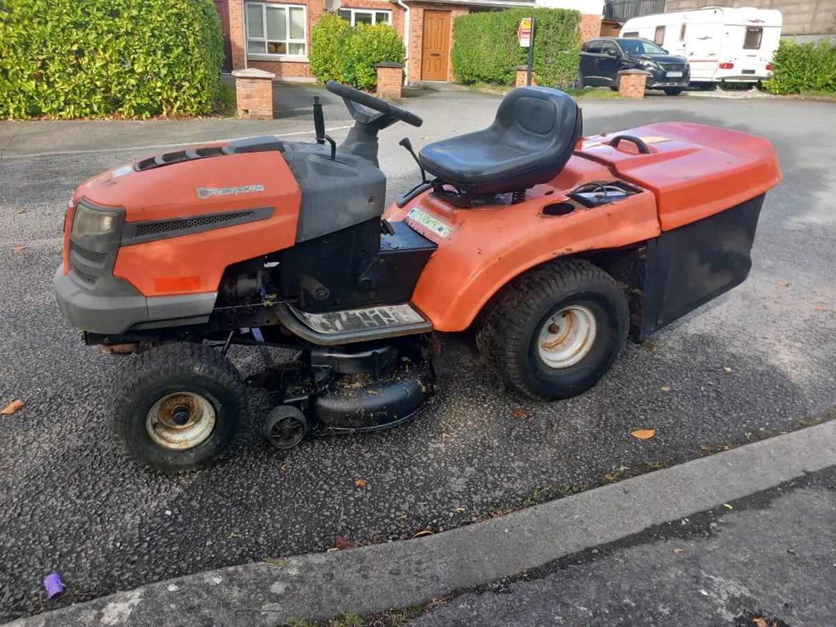 19hp husqvarna ride on only - Image 2