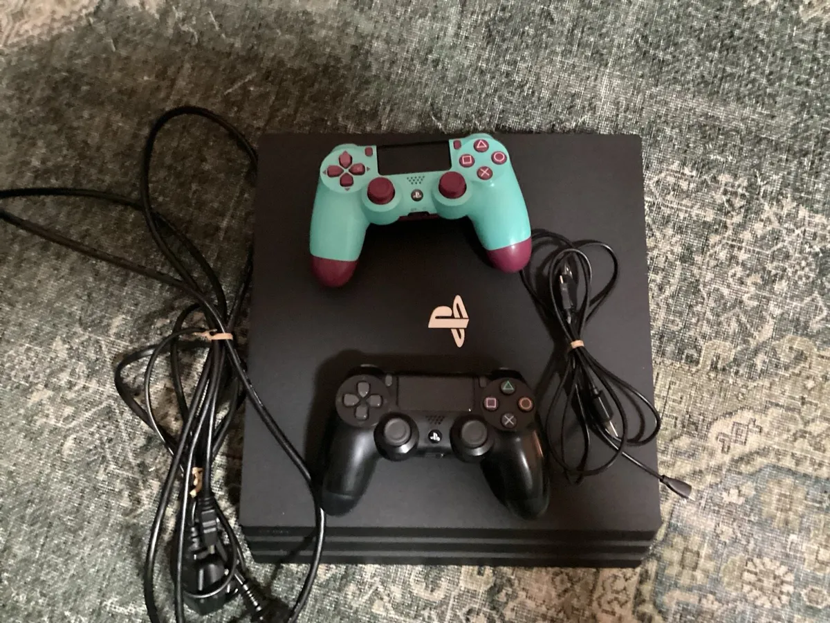PS4 pro - Image 1