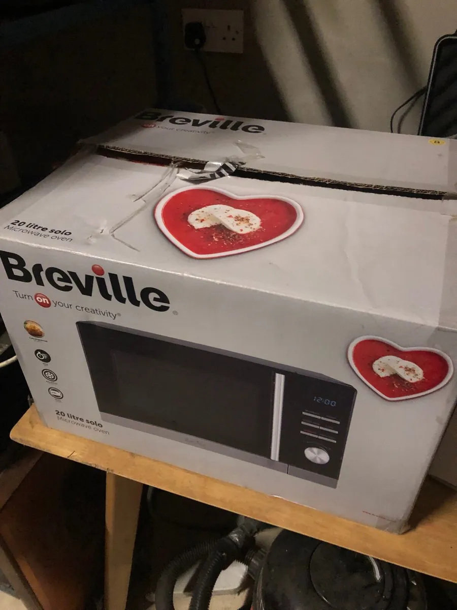 Breville microwave