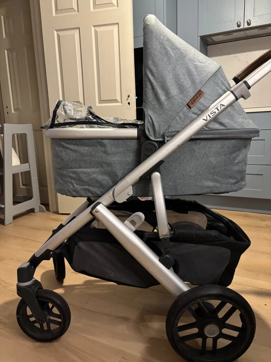 Uppababy vista pram - Image 4