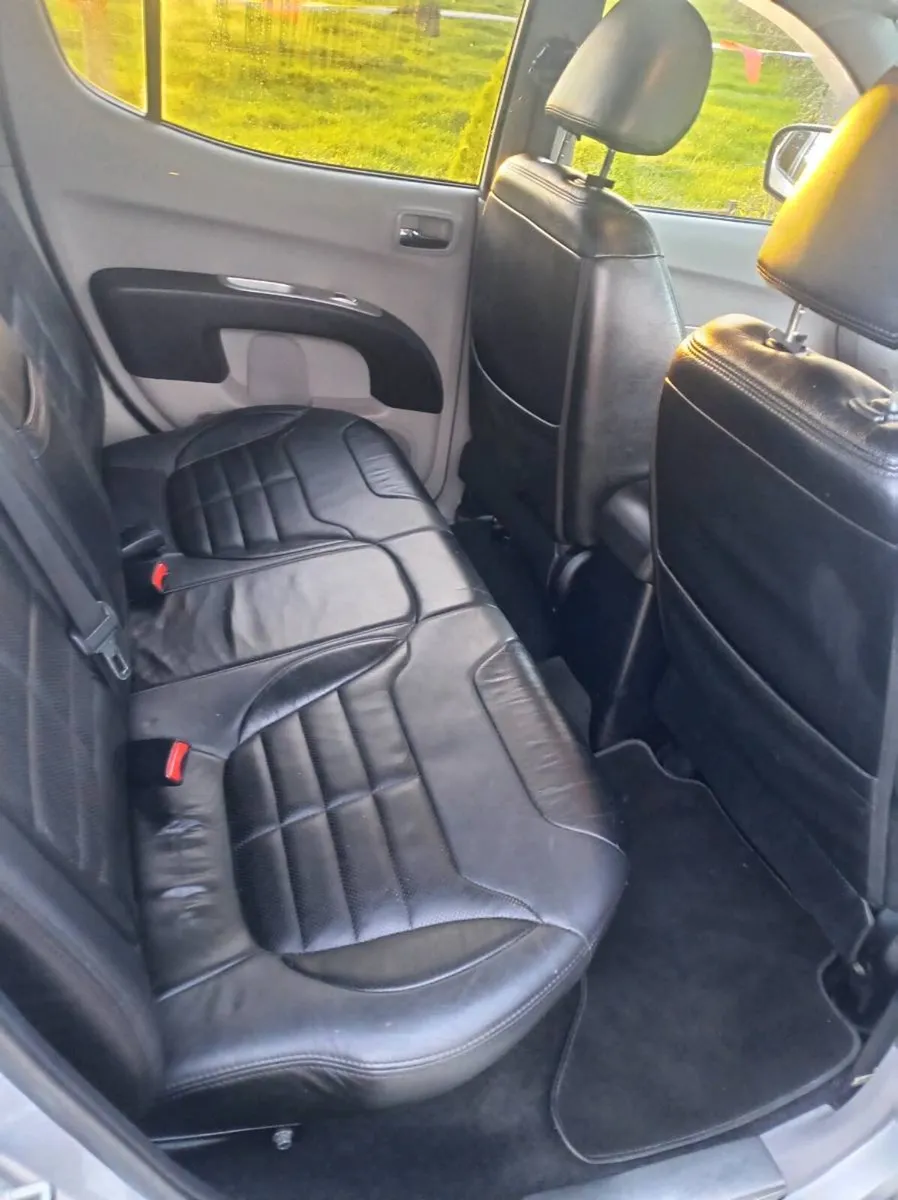 Mitsubishi L200 2011 - Image 1