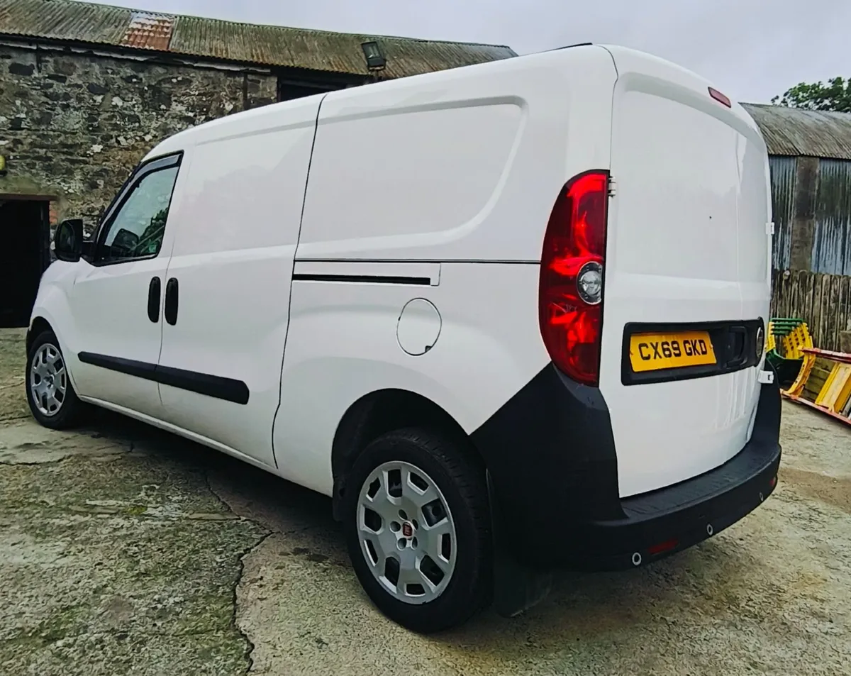 Fiat Doblo 2020 - Image 2