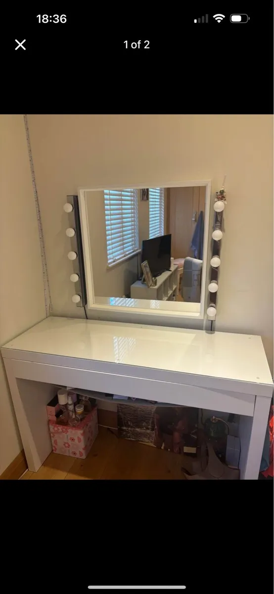 Desk - Image 1