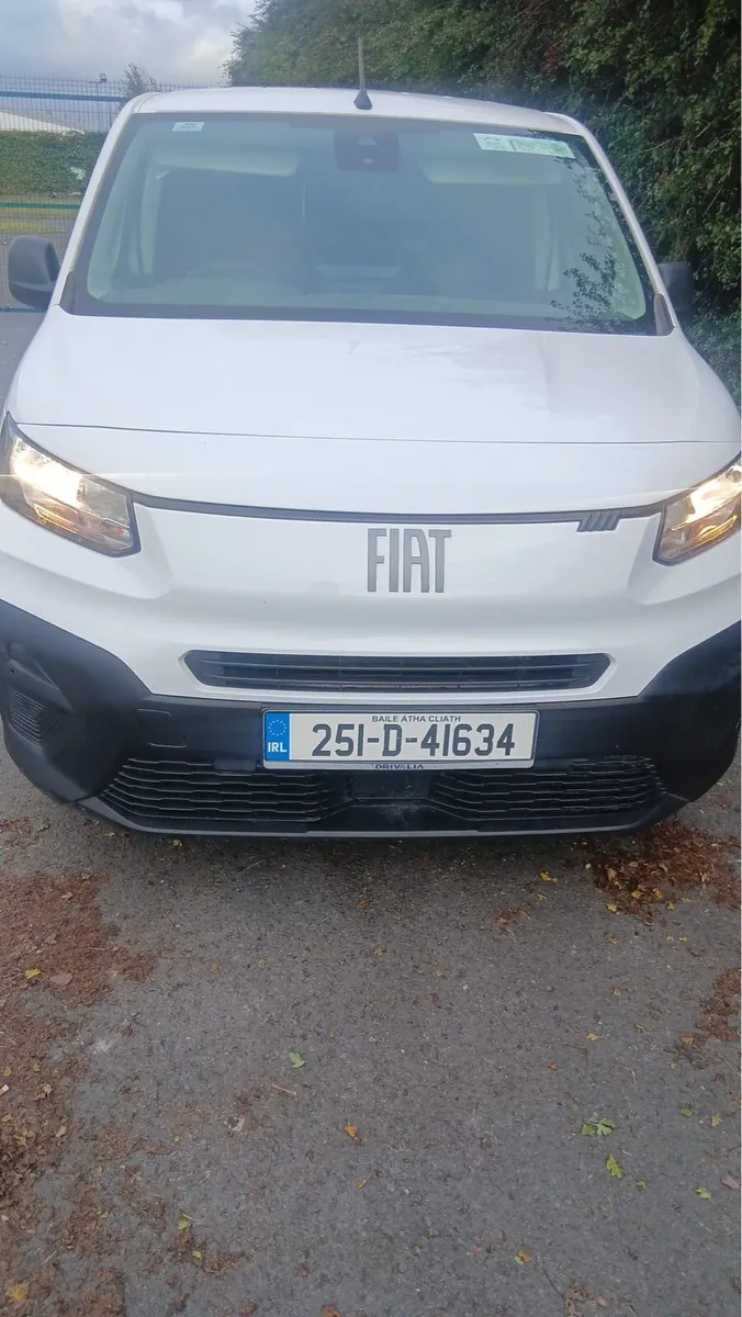 2025 Fiat doblo no vat - Image 2