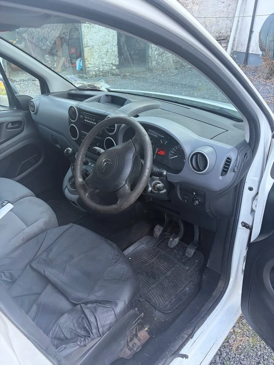 131 Citroen Berlingo - Image 2