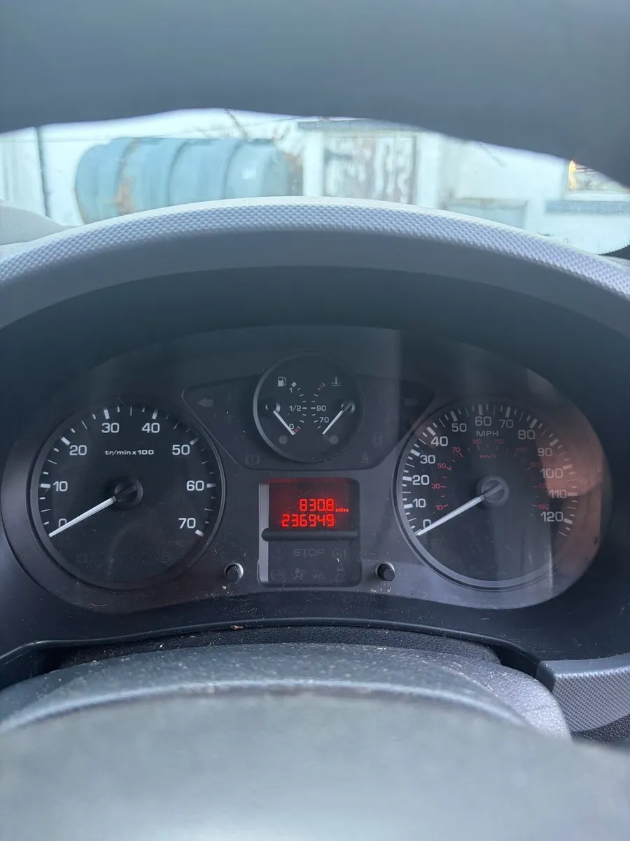 131 Citroen Berlingo - Image 3