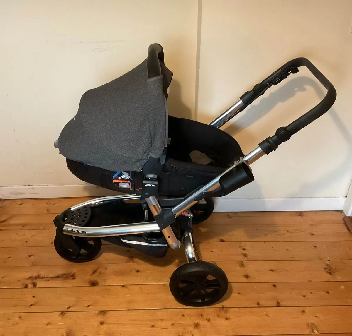 Jané Trider Matrix Light 2 Travel System + Extras - Image 3
