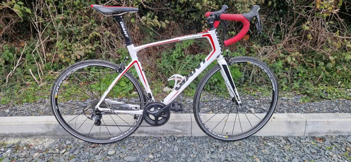 Giant defy 1 carbon ( serviced ) ( delivery ) - Image 1