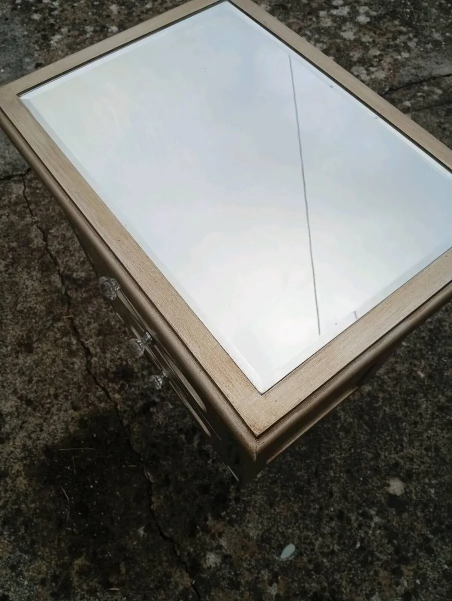 Locker mirror and grey - Image 3