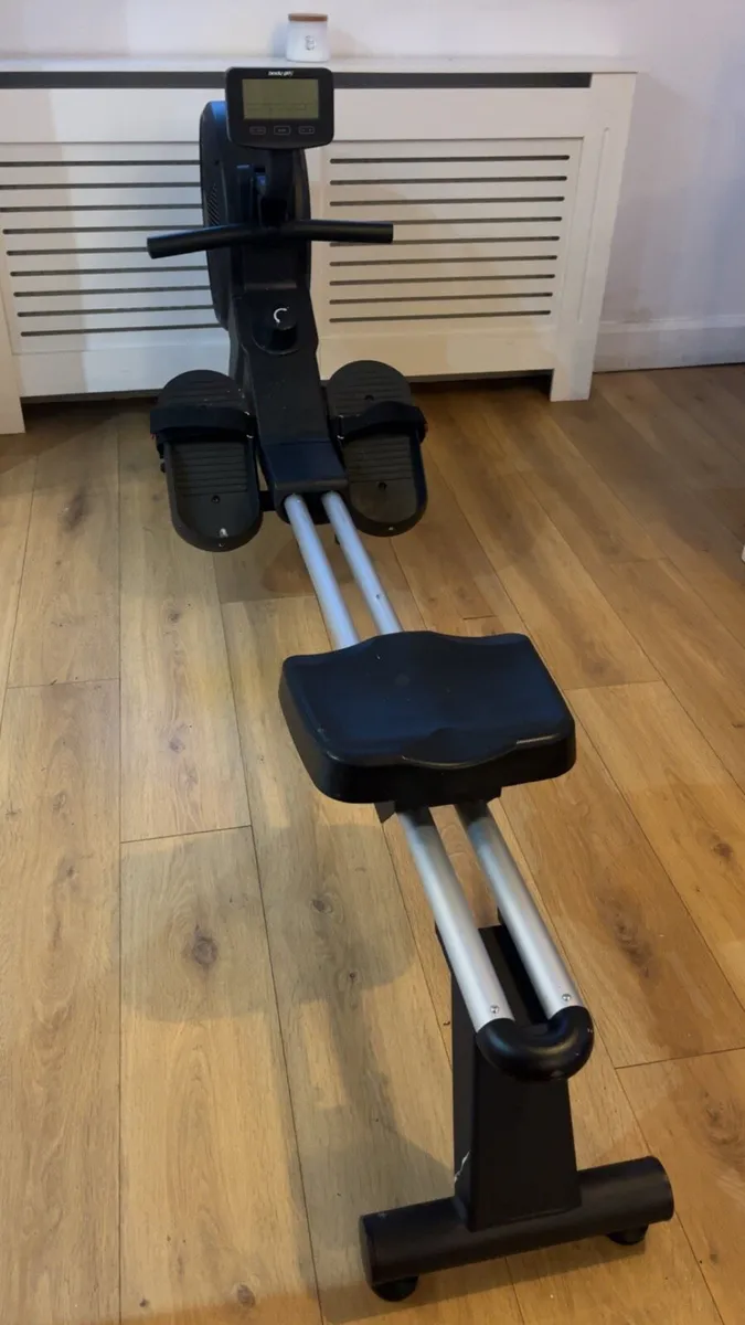 Rowing Machine - Image 2