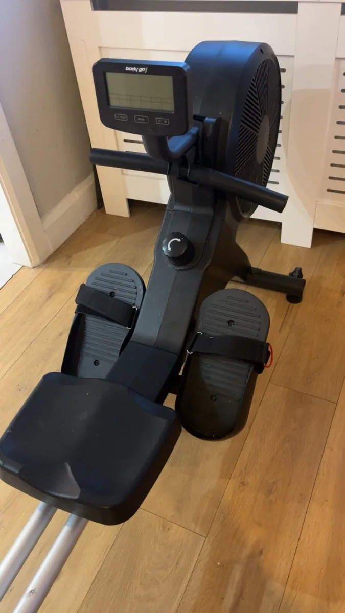 Rowing Machine - Image 3