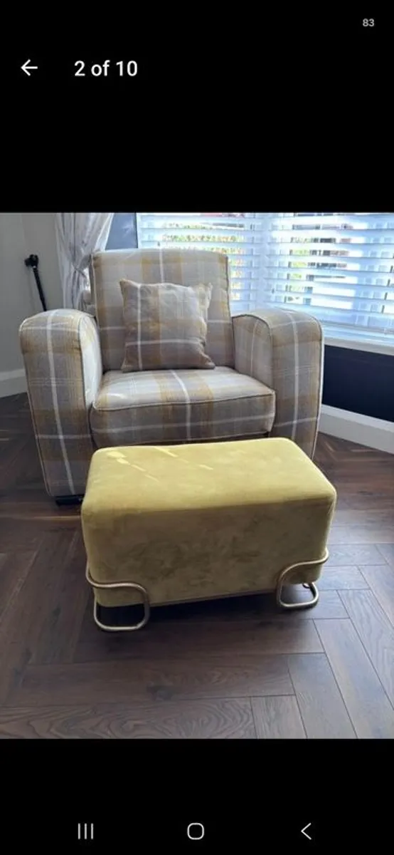 Need These Gone A.s.a.p, New Sofa Arrives Next Week. Open To Offers.    Sofa And Large Single Chair - Image 1