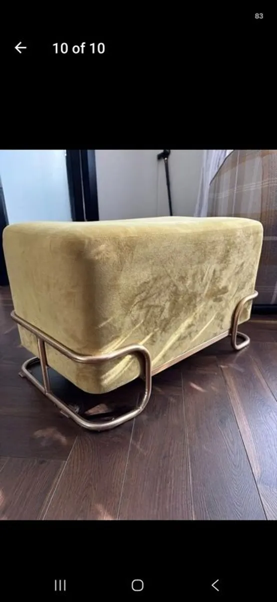 Need These Gone A.s.a.p, New Sofa Arrives Next Week. Open To Offers.    Sofa And Large Single Chair - Image 3