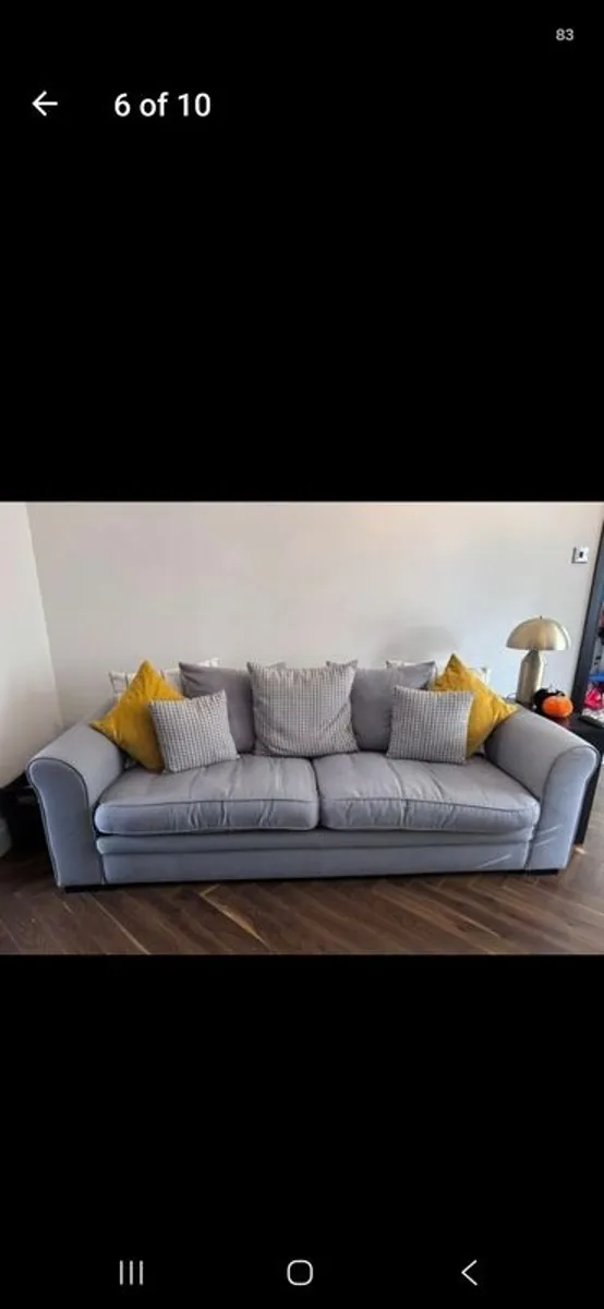 Need These Gone A.s.a.p, New Sofa Arrives Next Week. Open To Offers.    Sofa And Large Single Chair - Image 4