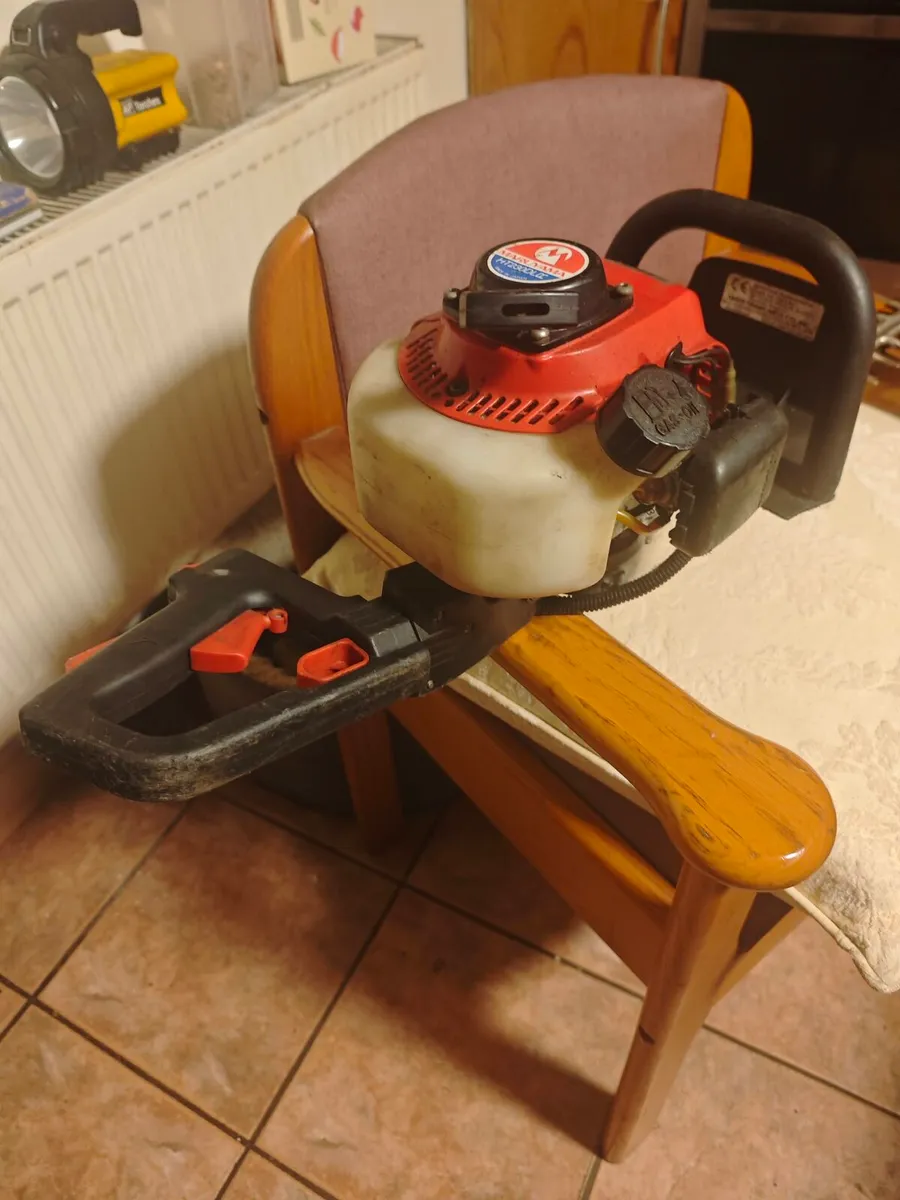 Maruyama hedge cutter - Image 3