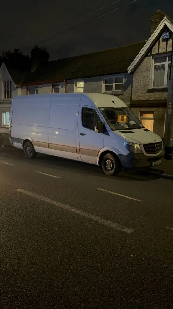 Mercedes-Benz Sprinter 2015 - Image 2