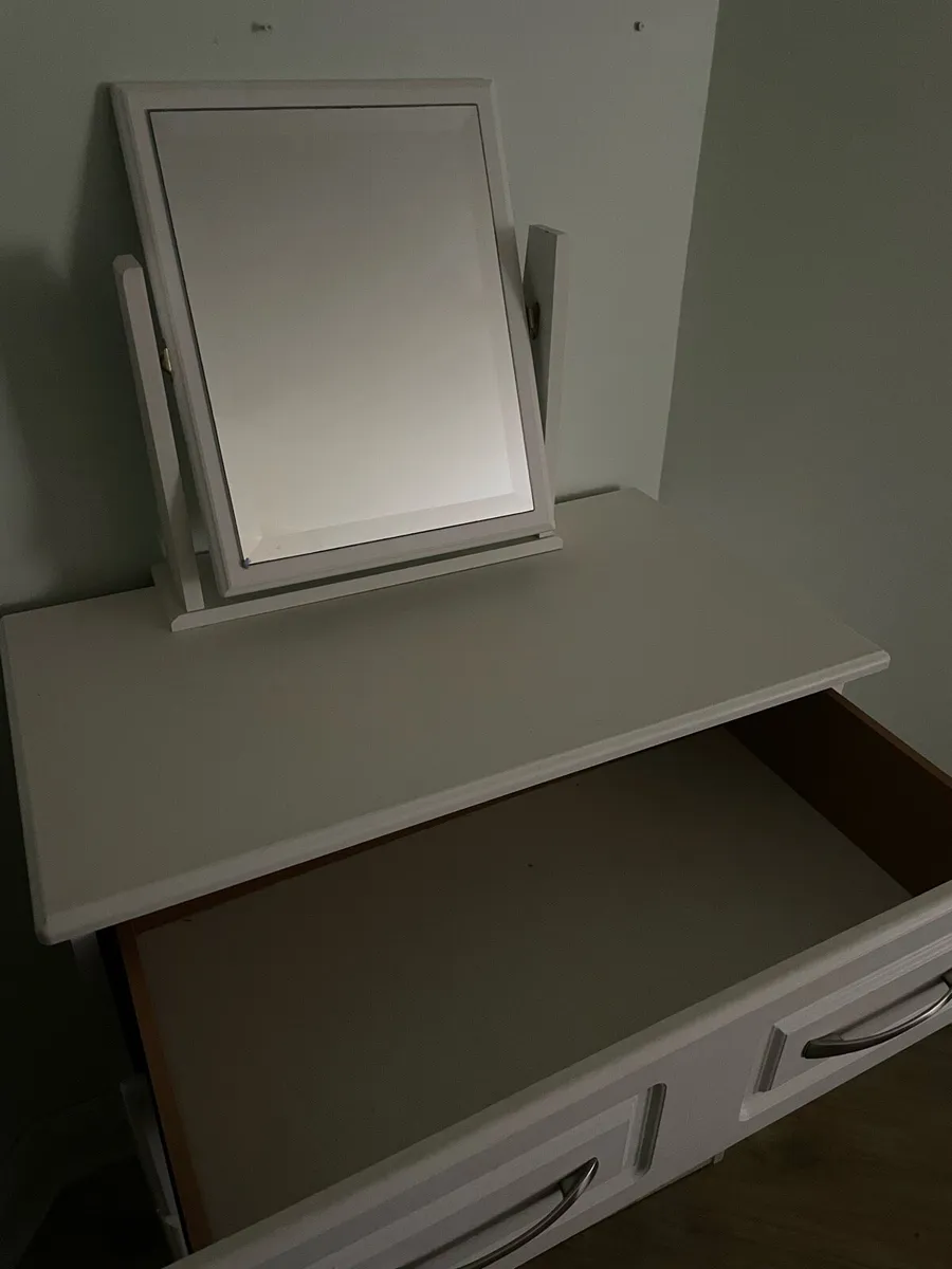 Chest of Drawers with Mirror - Image 3