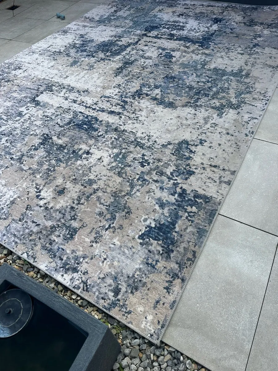 Large rug - Image 2