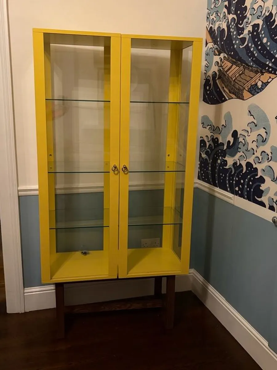 cabinet - Image 1