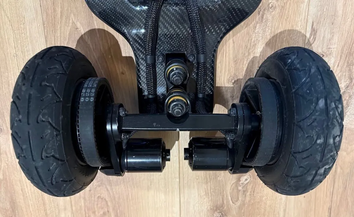 Evolve Electric Skateboard - EXTRAS - Image 4
