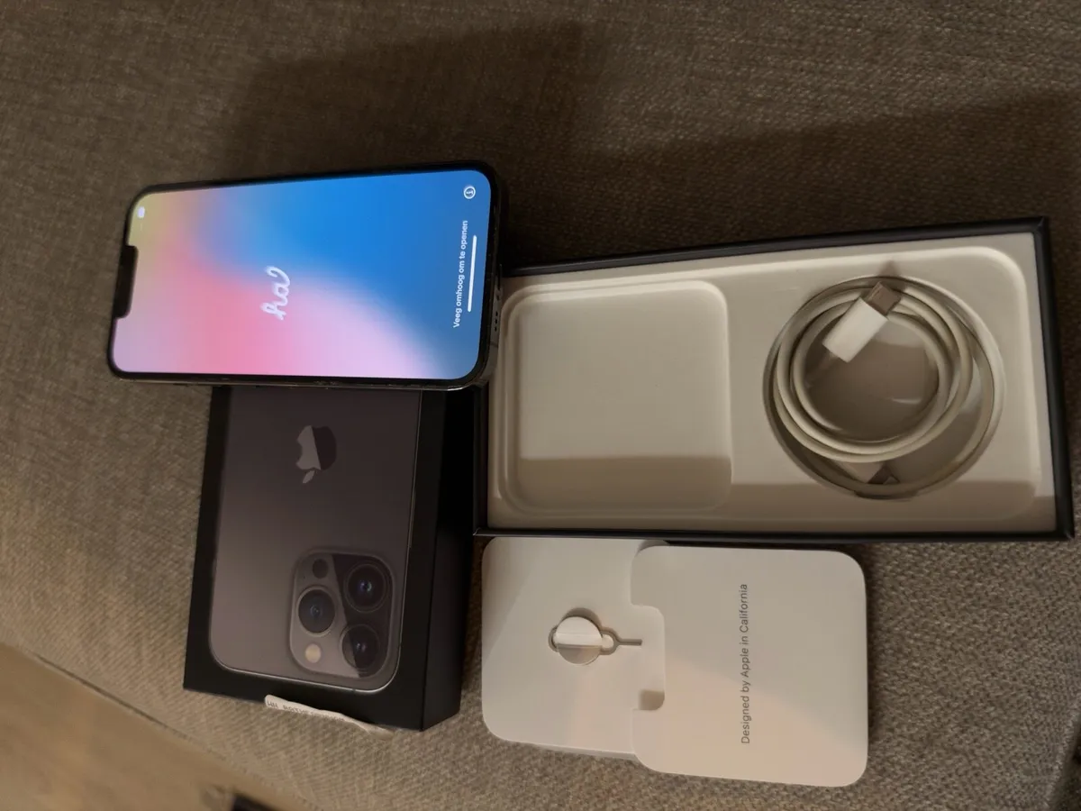 iPhone 13 Pro - Image 3