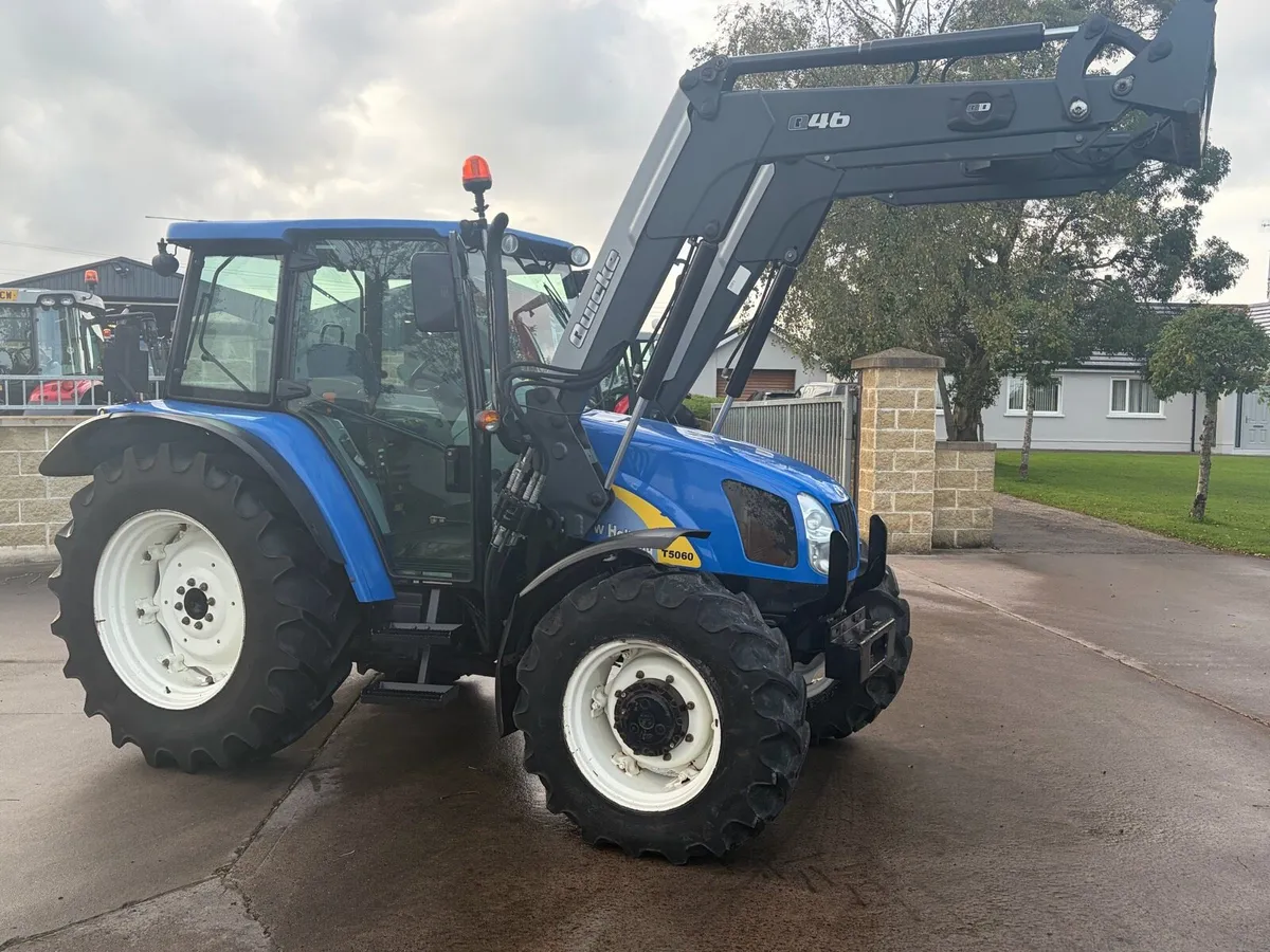 New holland T5060 + loader - Image 1