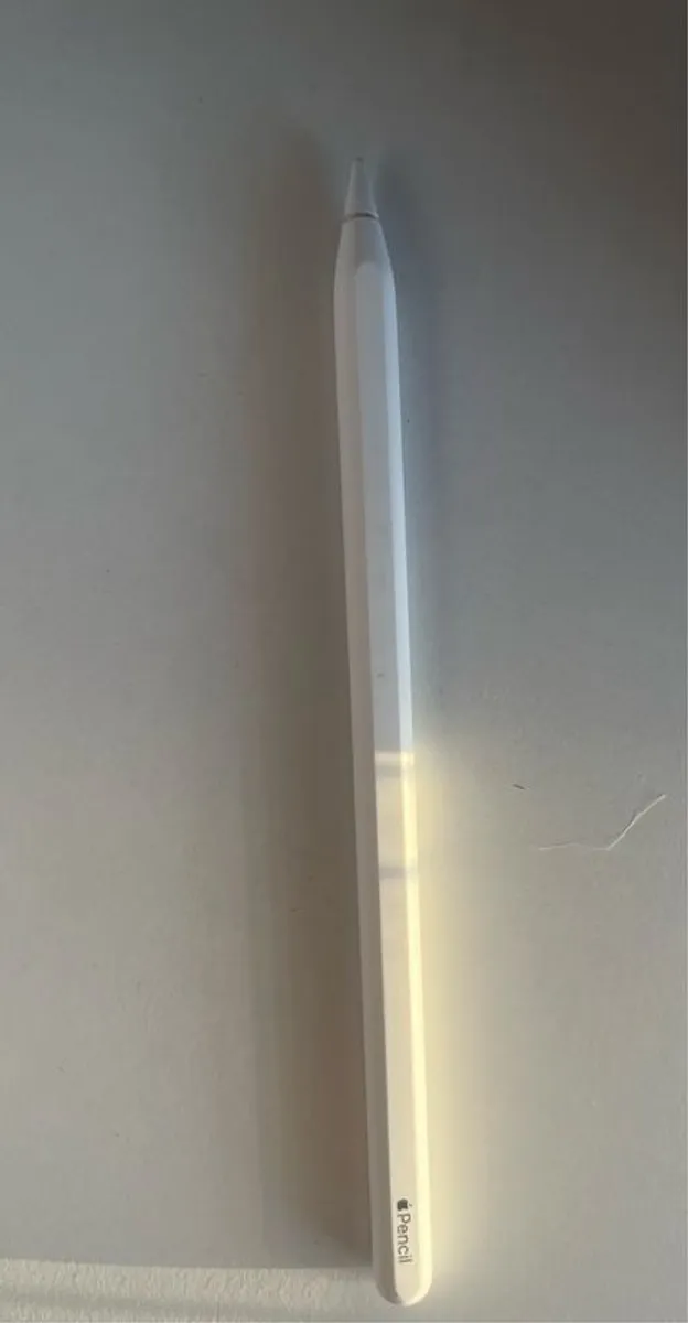 iPad Air (2020) with Apple Pencil and case - Image 3