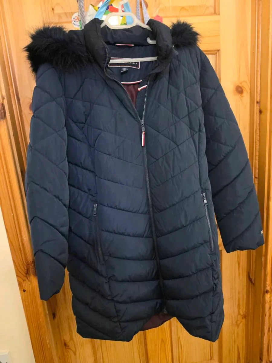 Tommy hilfiger ladies puffa coat - Image 1