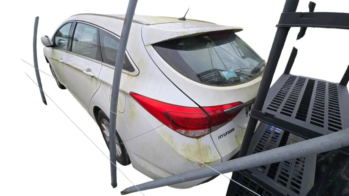 I40 1.7 2015 diesel for breaking - Image 4