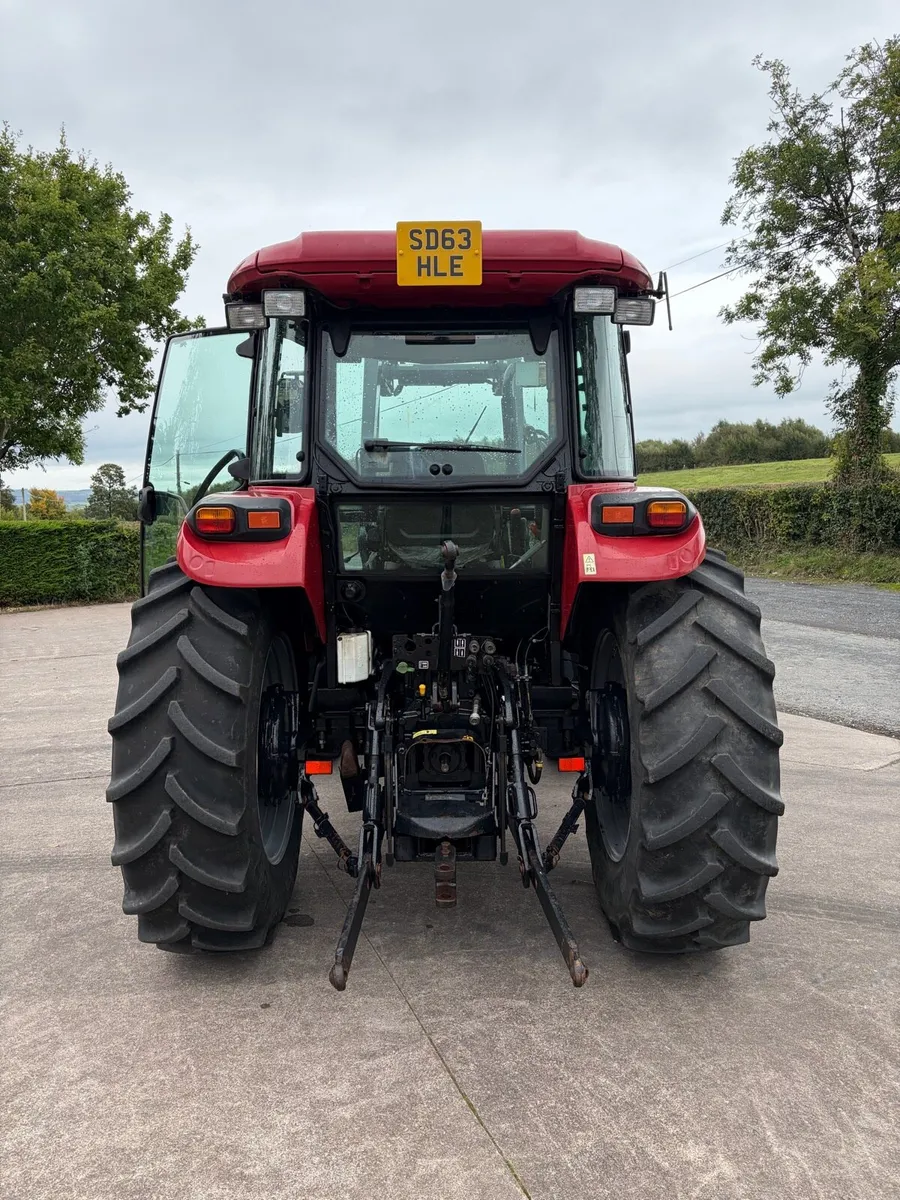 Case Farmall 95A + loader - Image 4