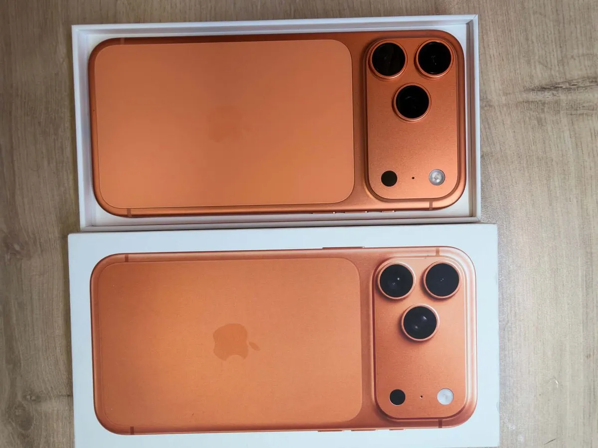 Orange apple iPhone 17 pro max - Image 4