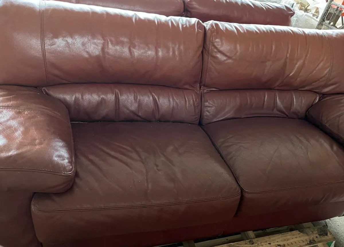 4 piece sofa set - Image 1