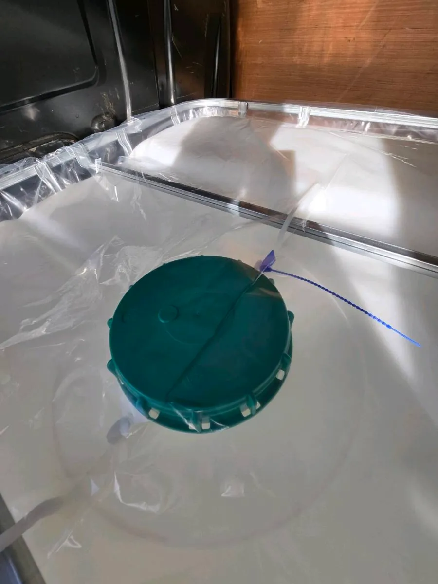 Brand New 1000 Litre Food Grade IBC Tanks - Image 3