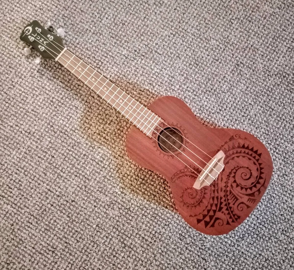 Luna Ukulele - Image 2