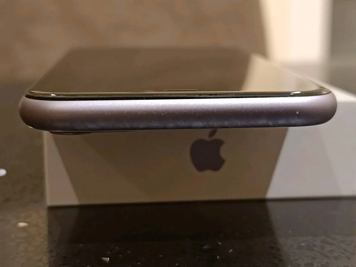 Apple iPhone 11 boxed purple perfect - Image 4