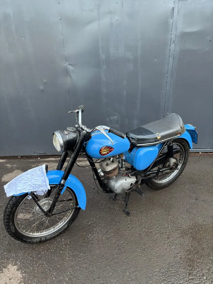 BSA Bantam 175 - Image 3