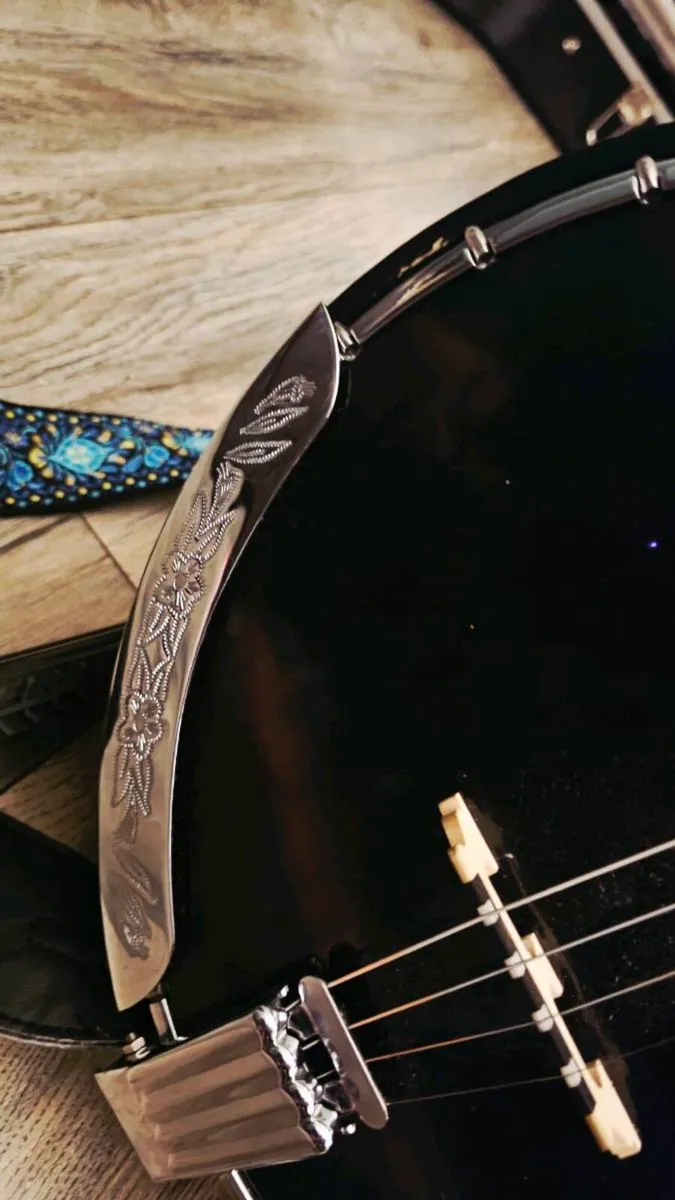 McNeela Viking Tenor Banjo - Image 4