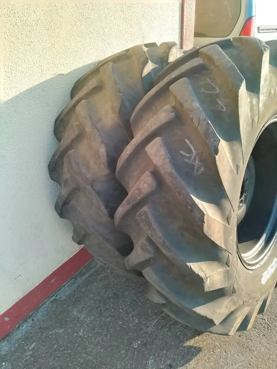 Wheels Tractor wide 16.5/85-24 for Massey 135 etc - Image 2